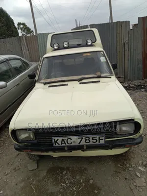 Nissan Pick-Up 2.5D 1998 Yellow