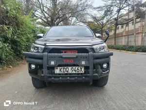 Toyota Hilux Revo Smart Cab Deisel 2.8 AWD 2018 Black