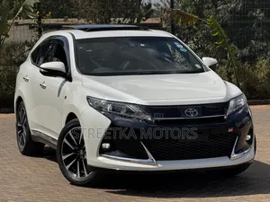 Toyota Harrier 2.0 2019 White