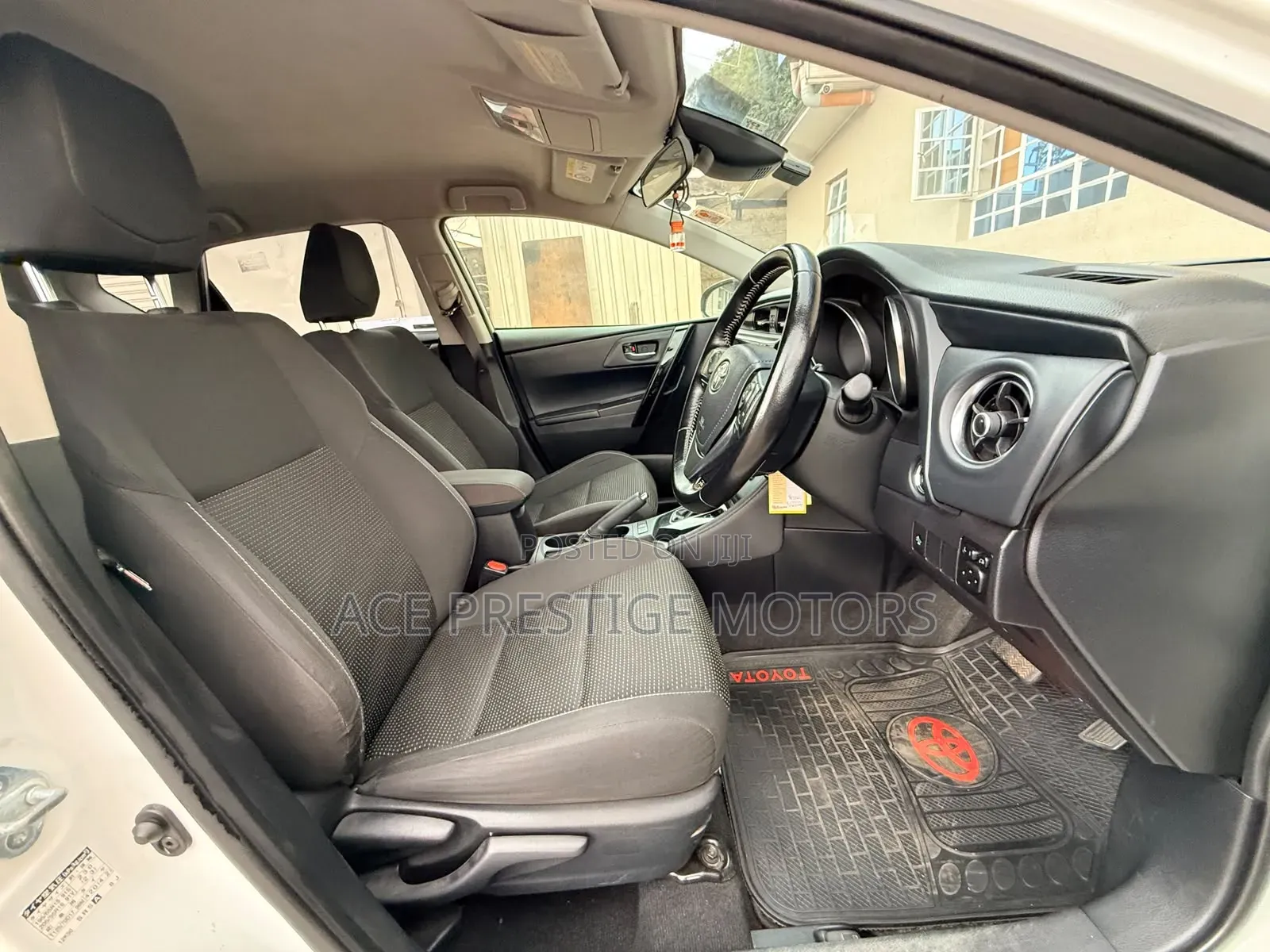 Toyota Auris 2016 White