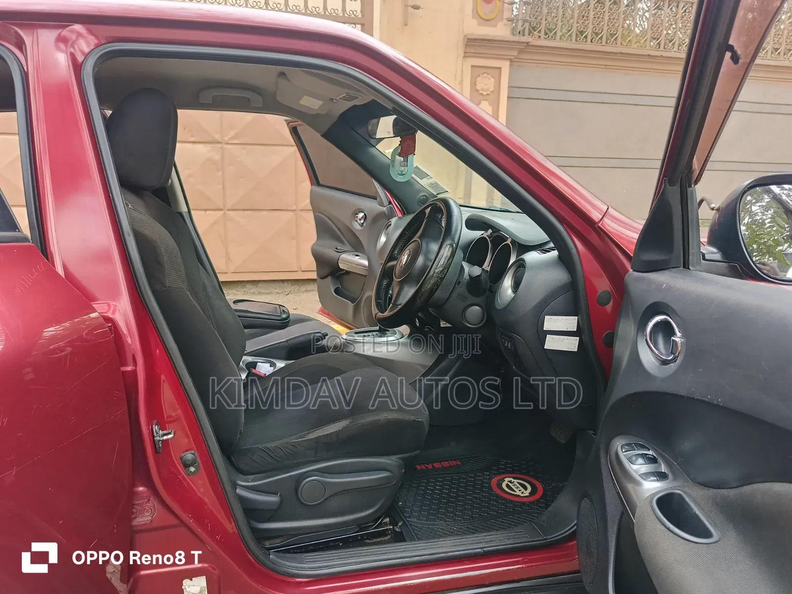 Nissan Juke 2011 Red