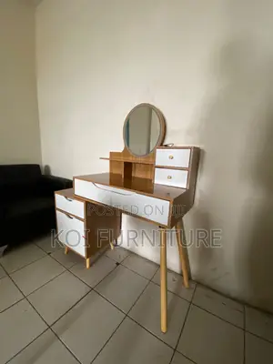 Dresers; Brown Dressing Vanity Set With Glowing Light
