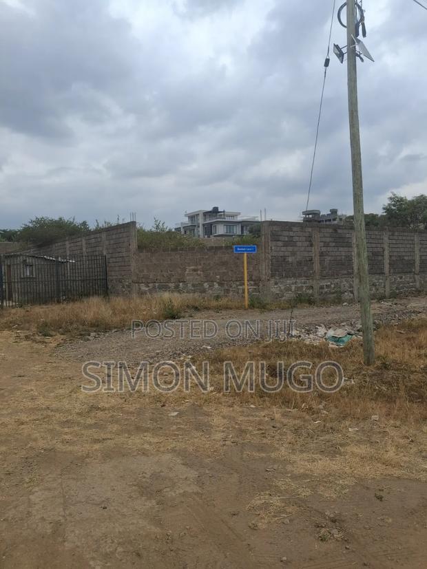 KSukari BAOBAB COURT Prime Secure Fully Serviced 1/4 Acre Corner Plot - thumbnail 3