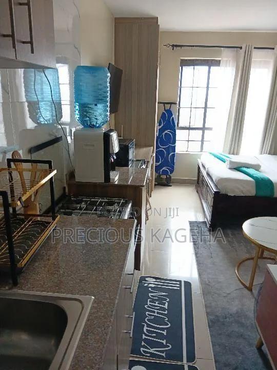 Studio Apartment - thumbnail 2