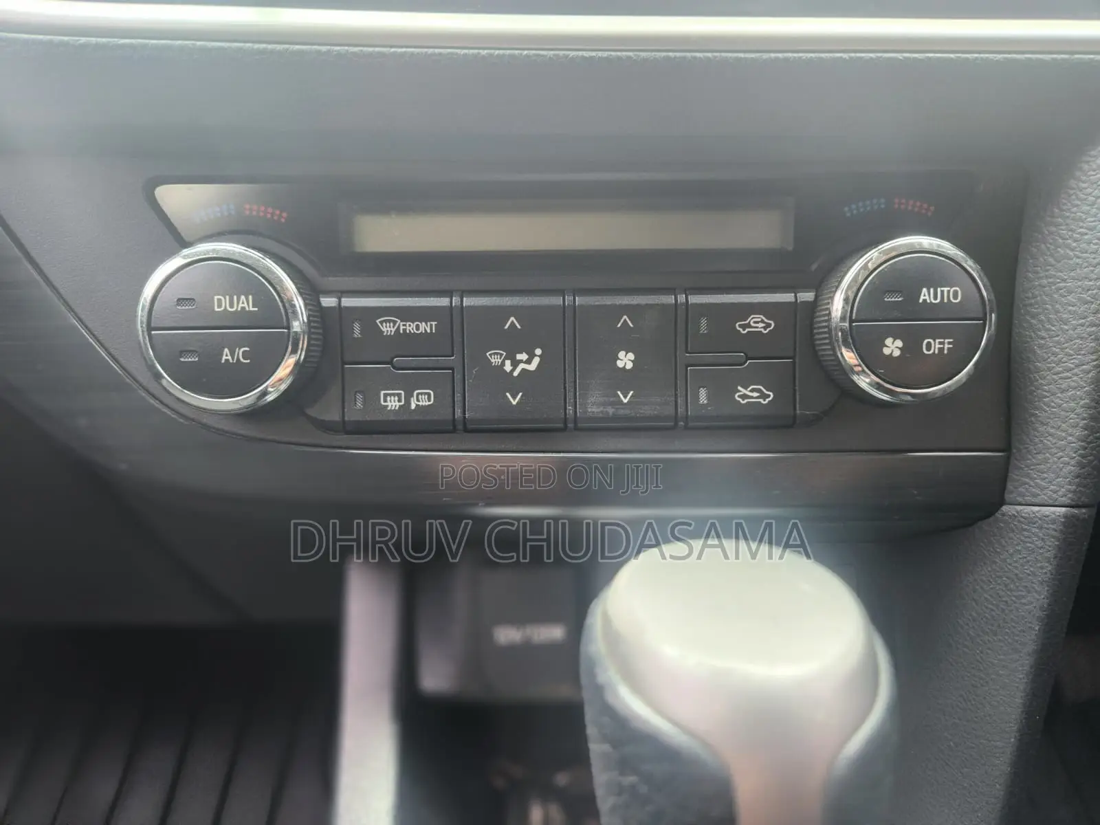 Toyota Auris 2013 Silver
