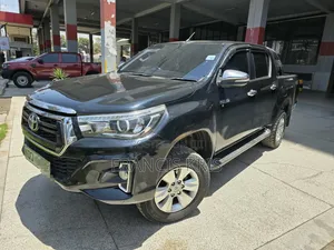 Toyota Hilux 2017 Black
