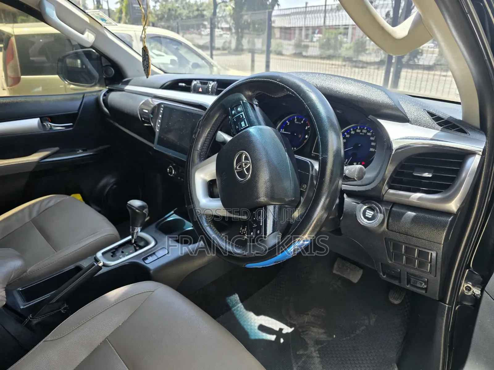 Toyota Hilux 2017 Black