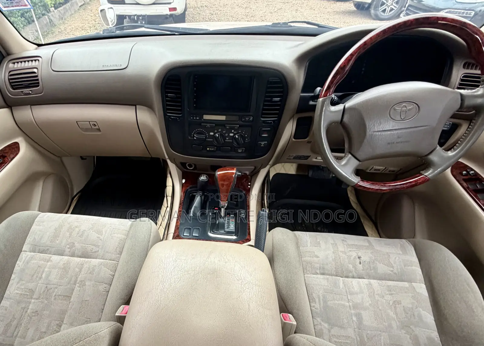 Toyota Land Cruiser 2006 White
