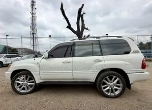 Toyota Land Cruiser 2006 White