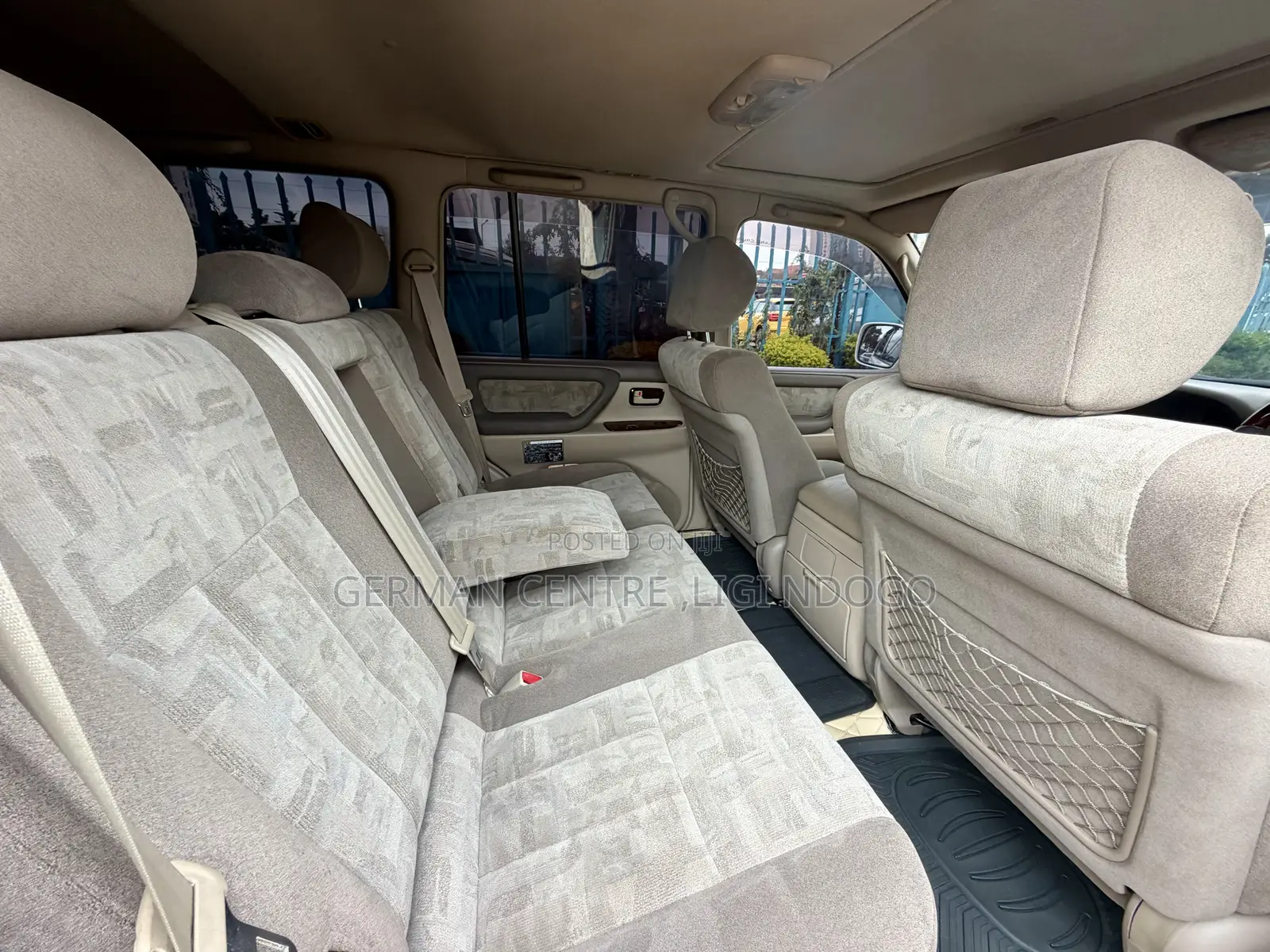 Toyota Land Cruiser 2006 White