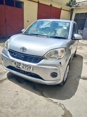 Toyota Passo 1.0 FWD 2017 Silver