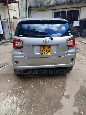 Toyota Passo 1.0 FWD 2017 Silver
