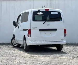 Nissan NV1500 2019 White