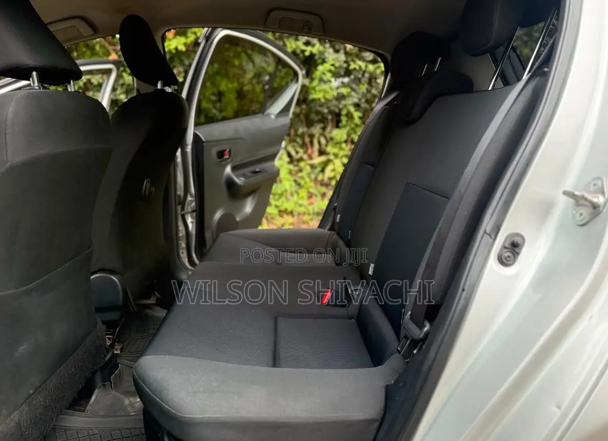 Toyota Aqua 2016 Silver