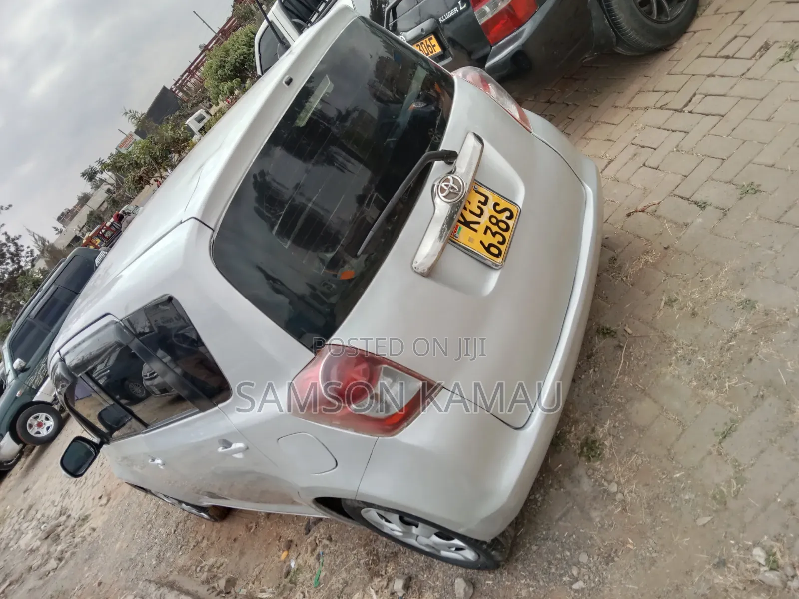 Toyota Ractis 2009 Silver