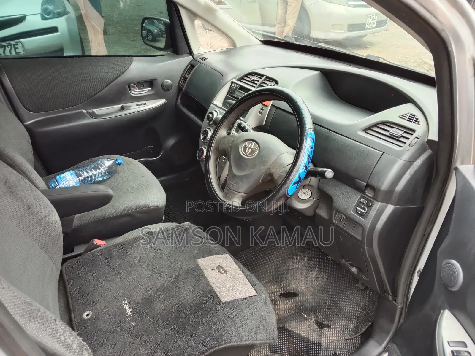 Toyota Ractis 2009 Silver