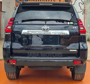 Toyota Land Cruiser Prado 2018 Black