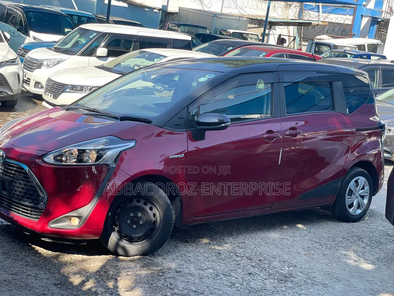 Toyota Sienta 2018