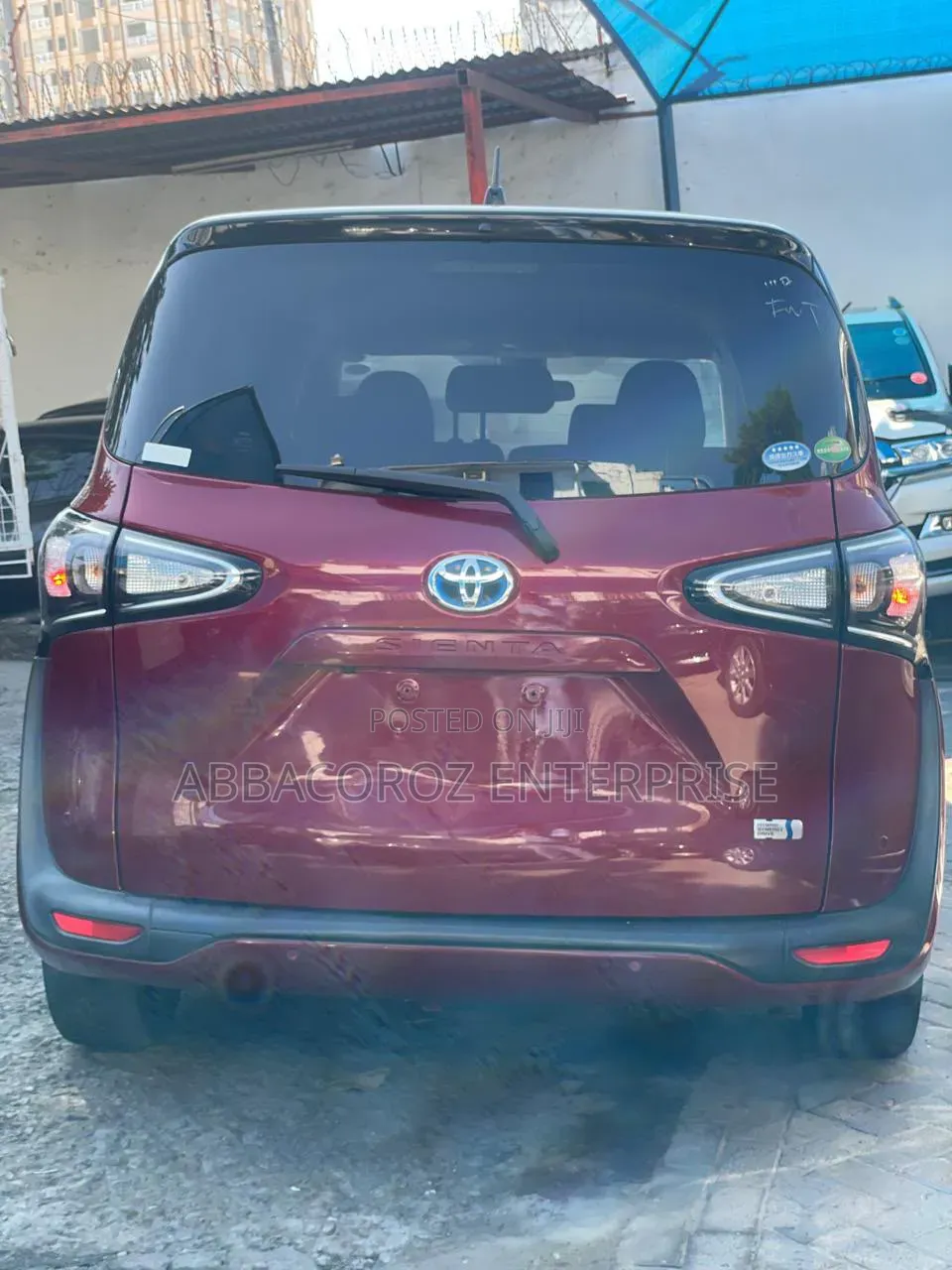 Toyota Sienta 2018
