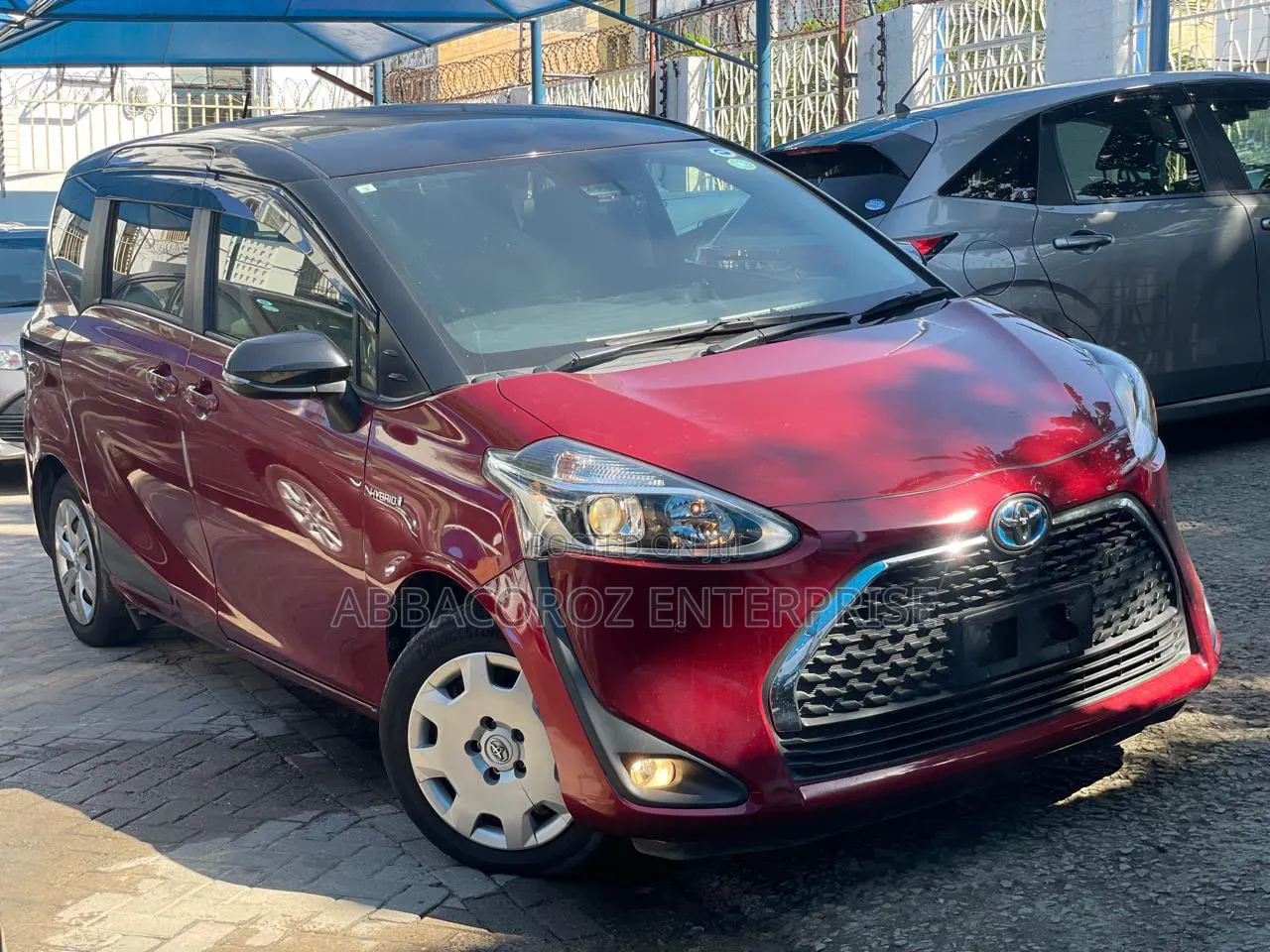 Toyota Sienta 2018