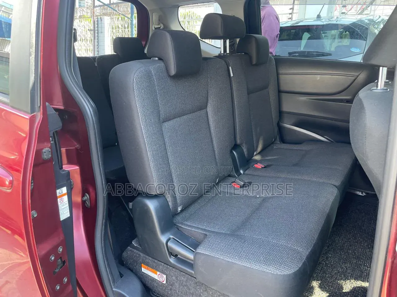 Toyota Sienta 2018