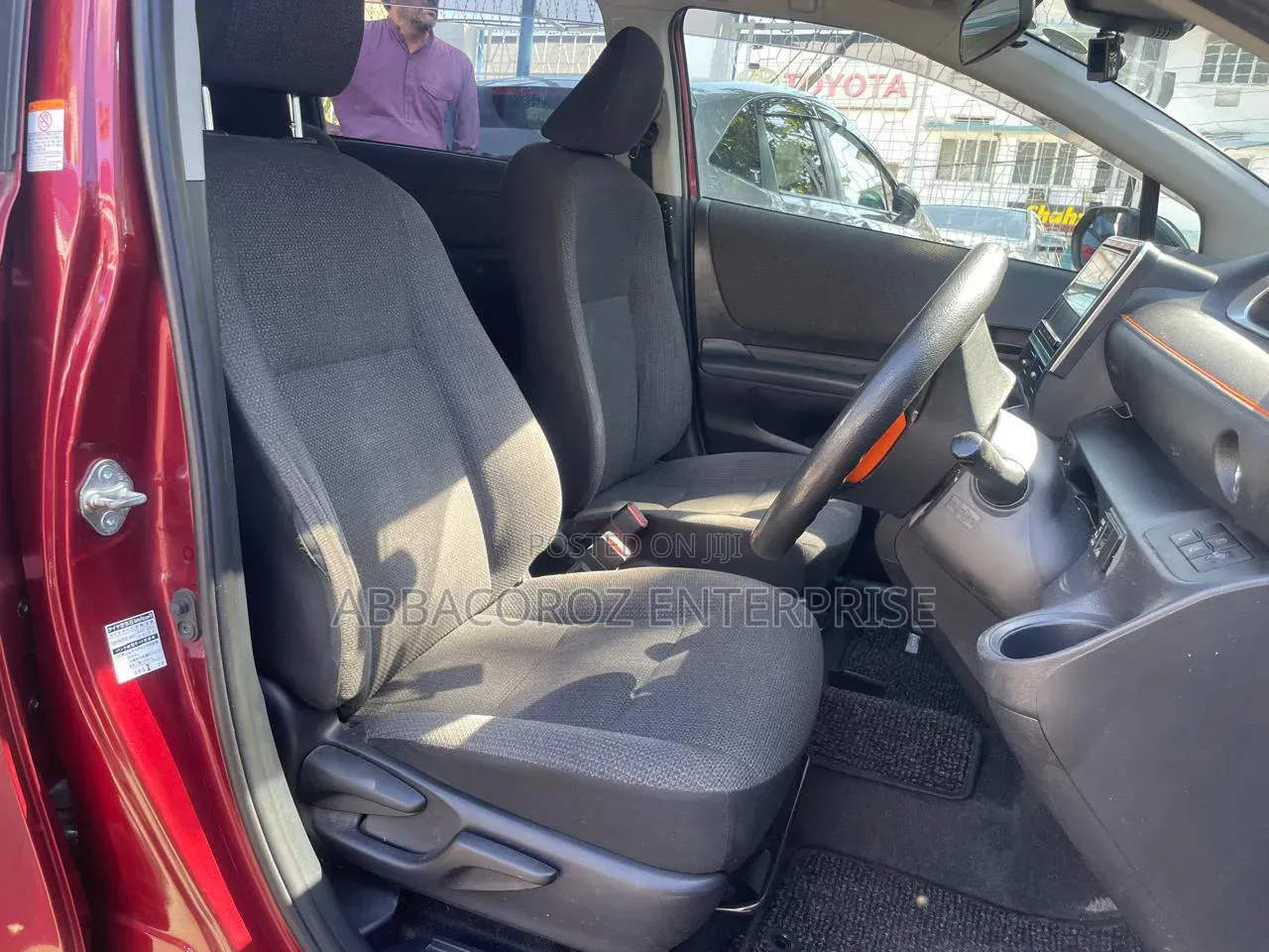 Toyota Sienta 2018