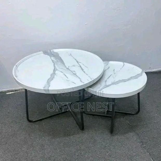 Modern Round Nesting Coffee Table Set