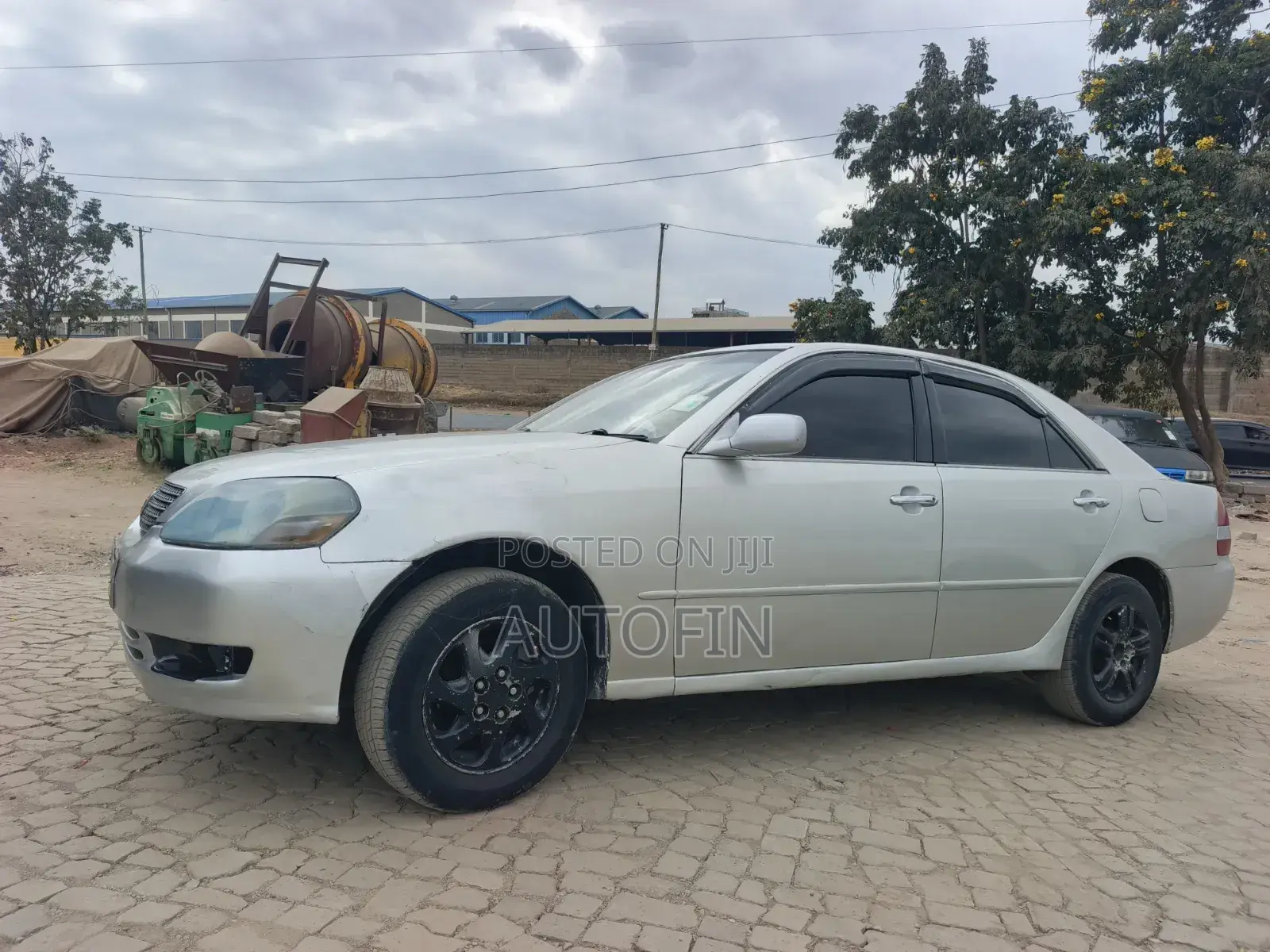 Toyota Mark II 2001 Beige