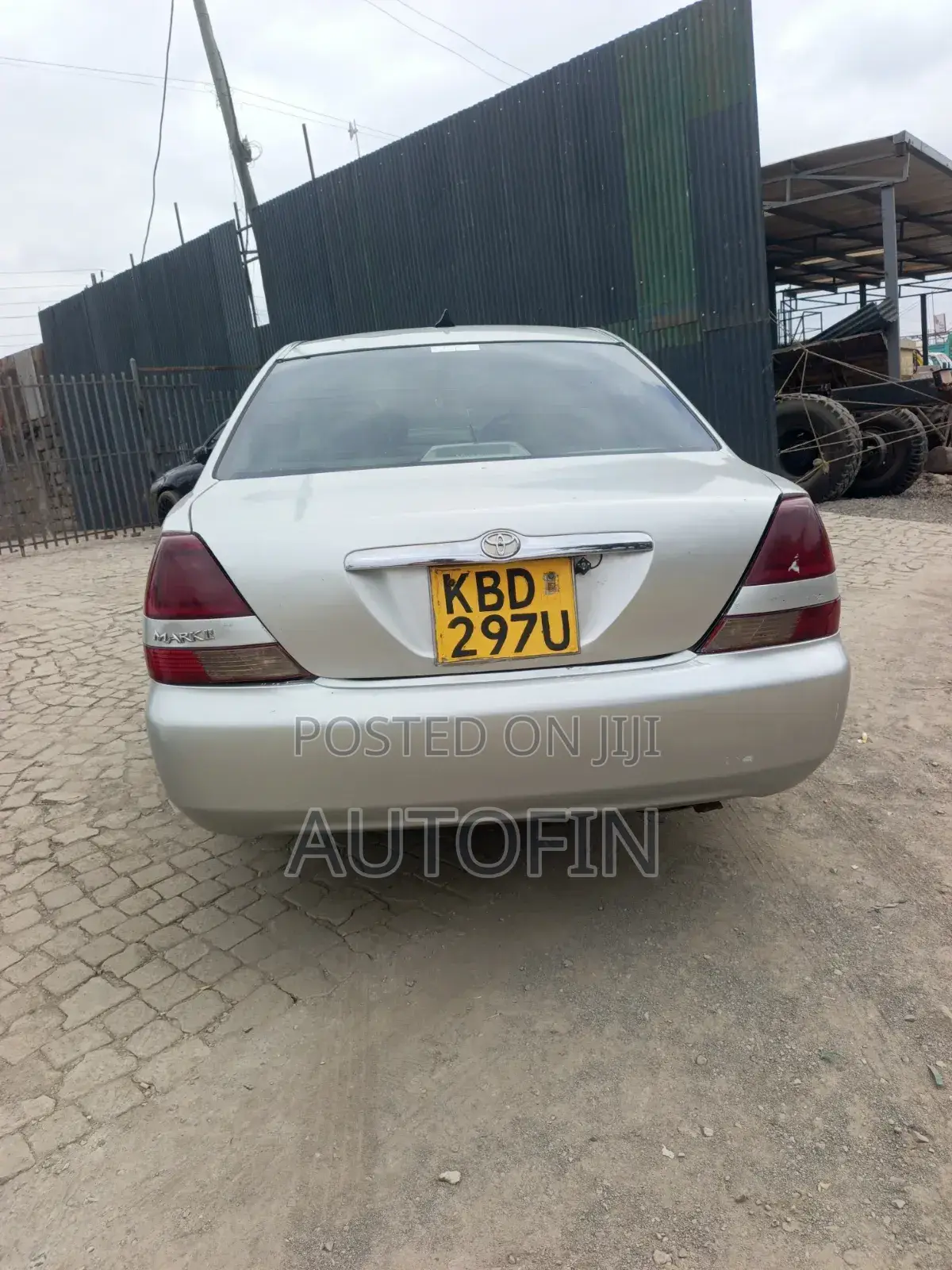Toyota Mark II 2001 Beige