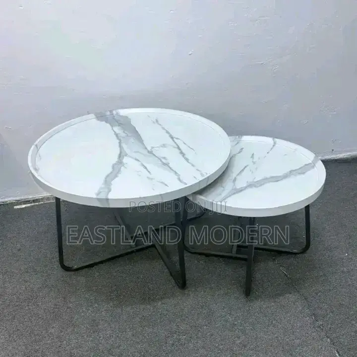 Modern Round Nesting Coffee Table Set