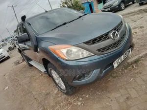 Mazda BT-50 2014 Blue