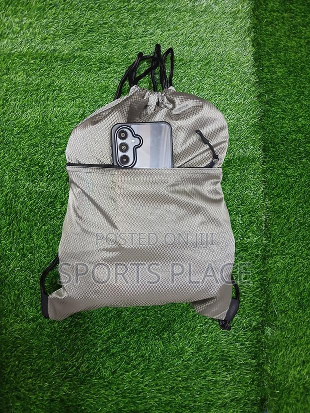 Drawstring Bag With a Out Zipper Pocket