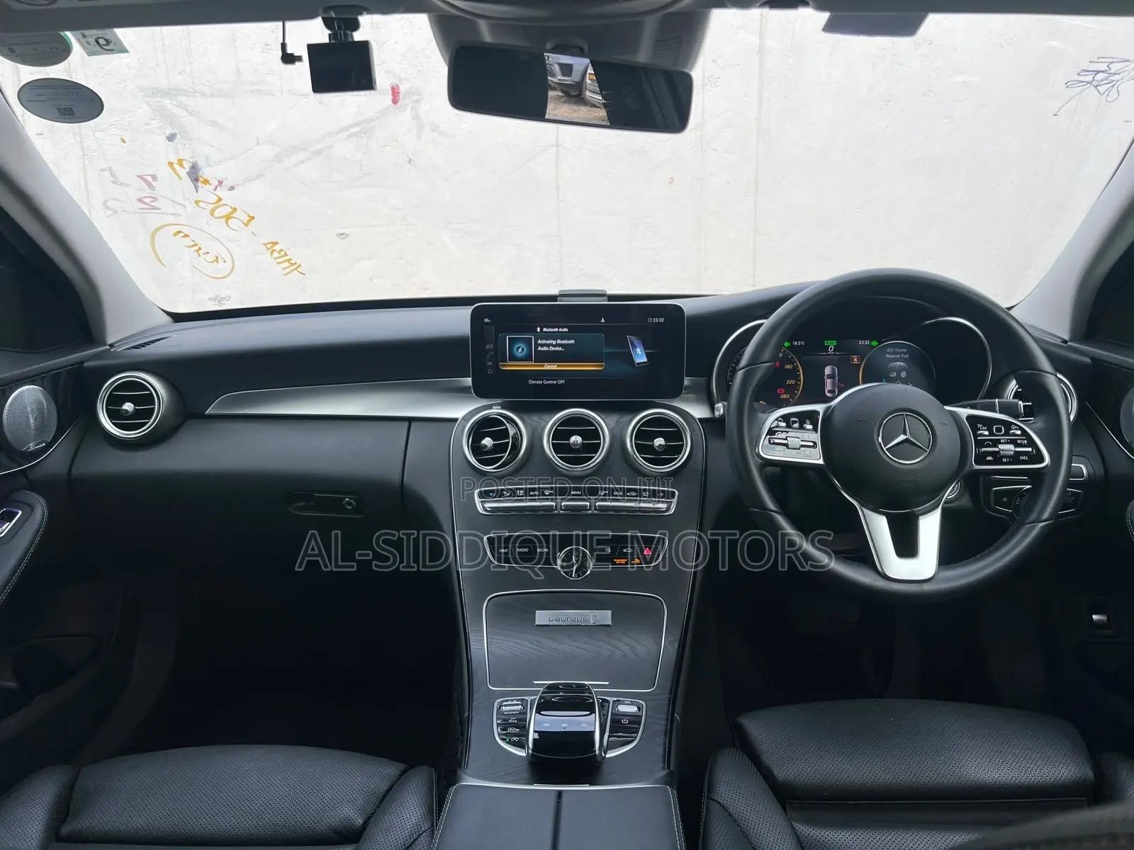 Mercedes-Benz C200 2019 Blue