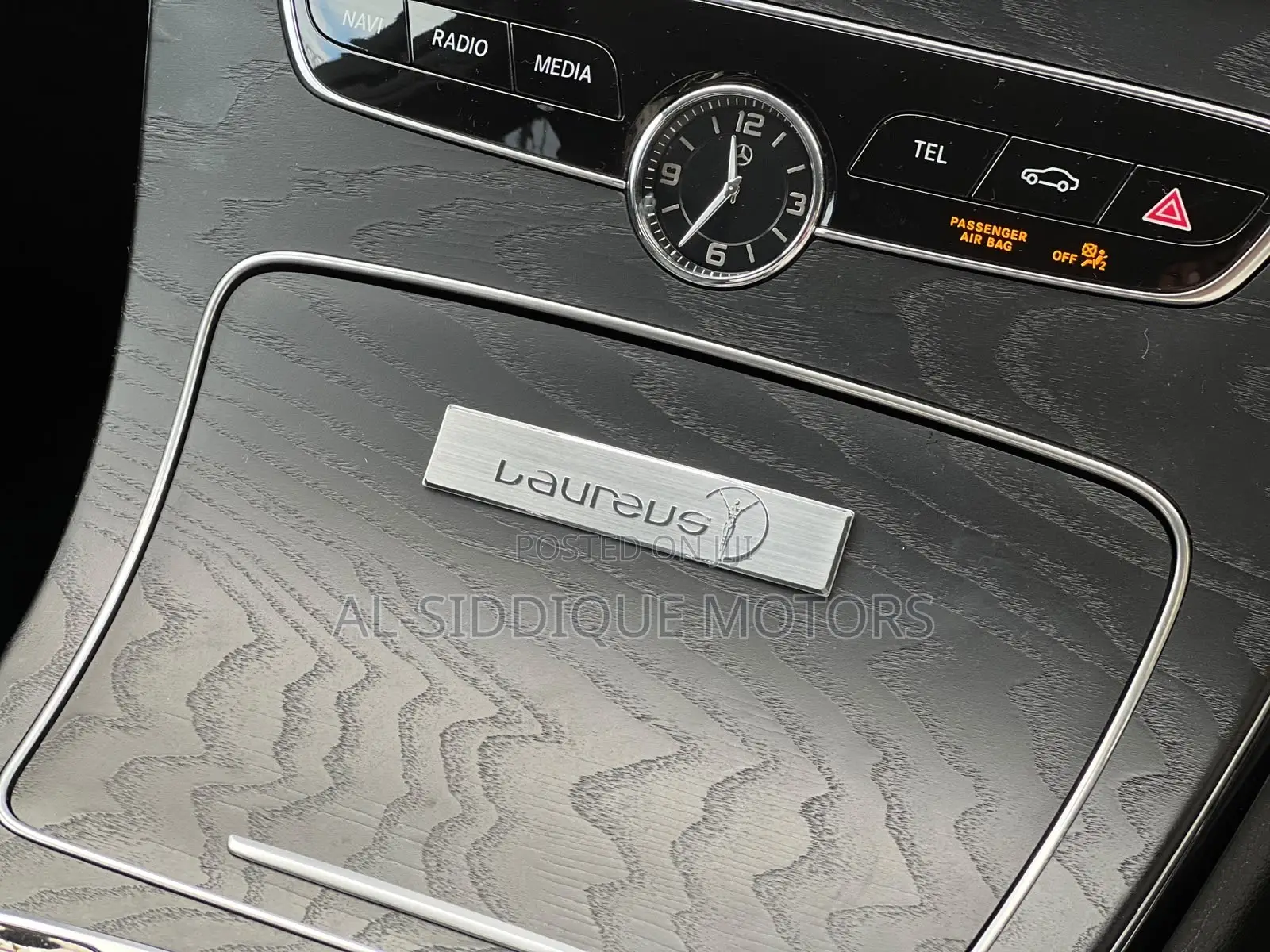 Mercedes-Benz C200 2019 Blue