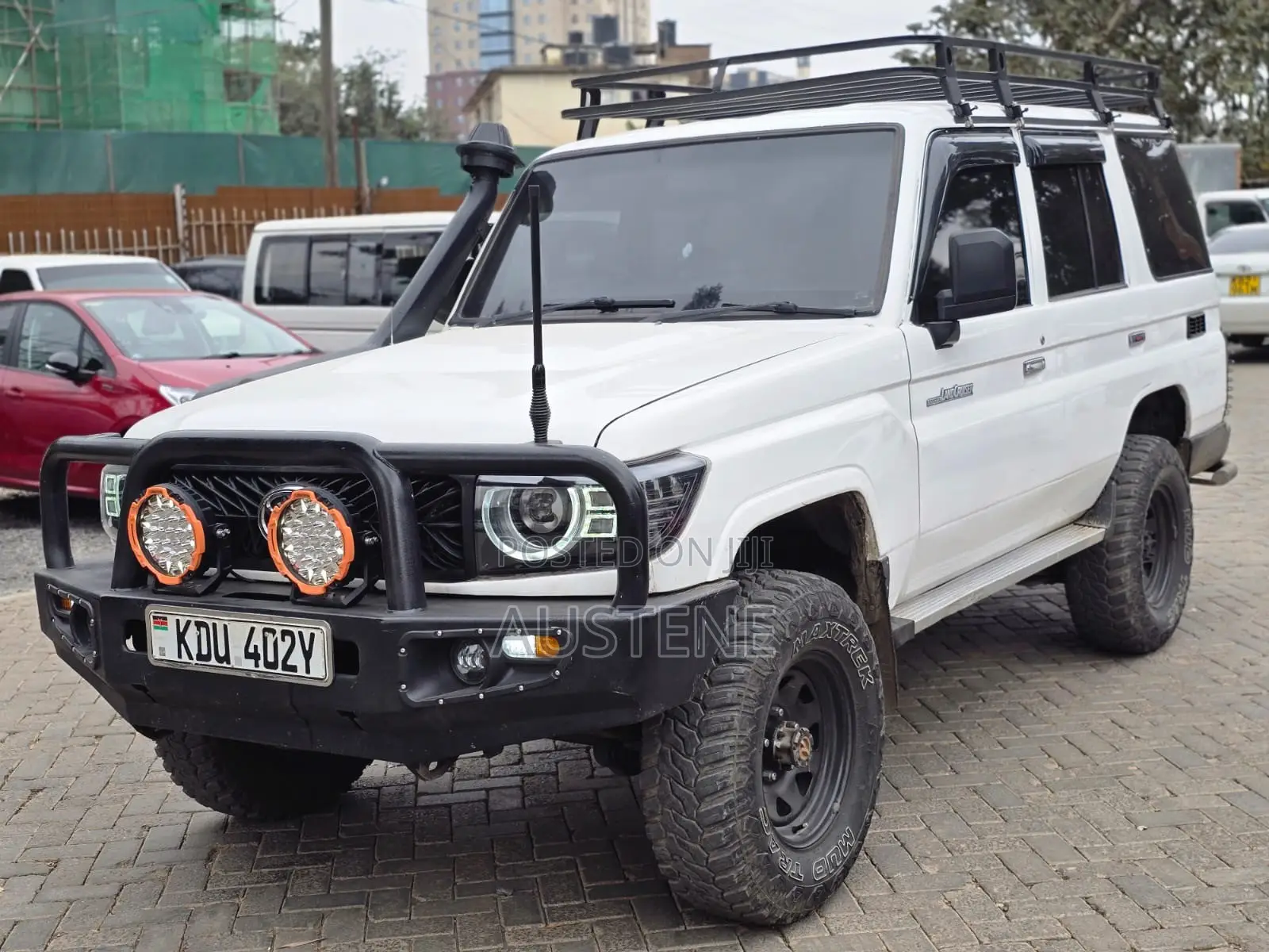 Toyota Land Cruiser 2007 White