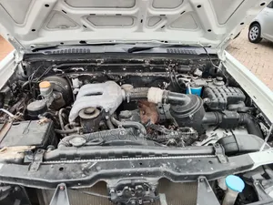 Nissan Hardbody 2000i 2006 White