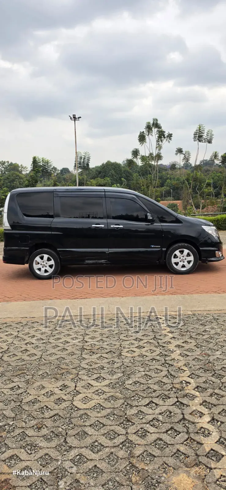 Nissan Serena 2016