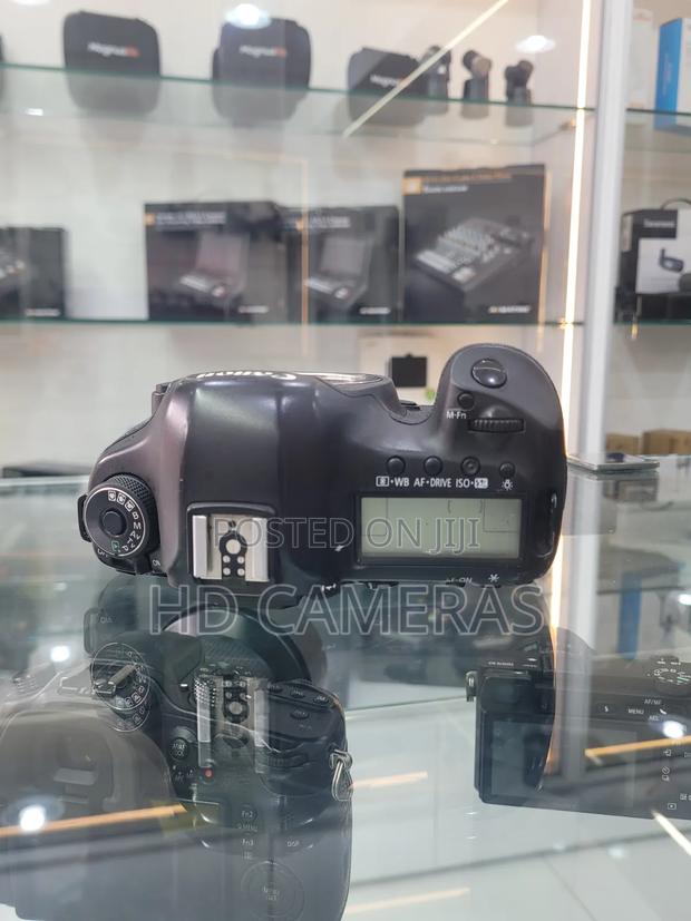 Canon Eos 5d Mark Iii - thumbnail 2