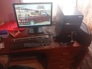 Desktop Computer HP 2GB Intel Pentium HDD 500GB