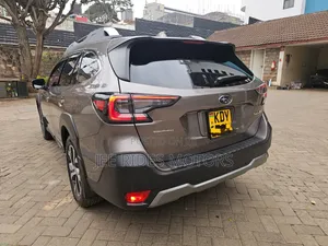 Subaru Outback 2023 Gray