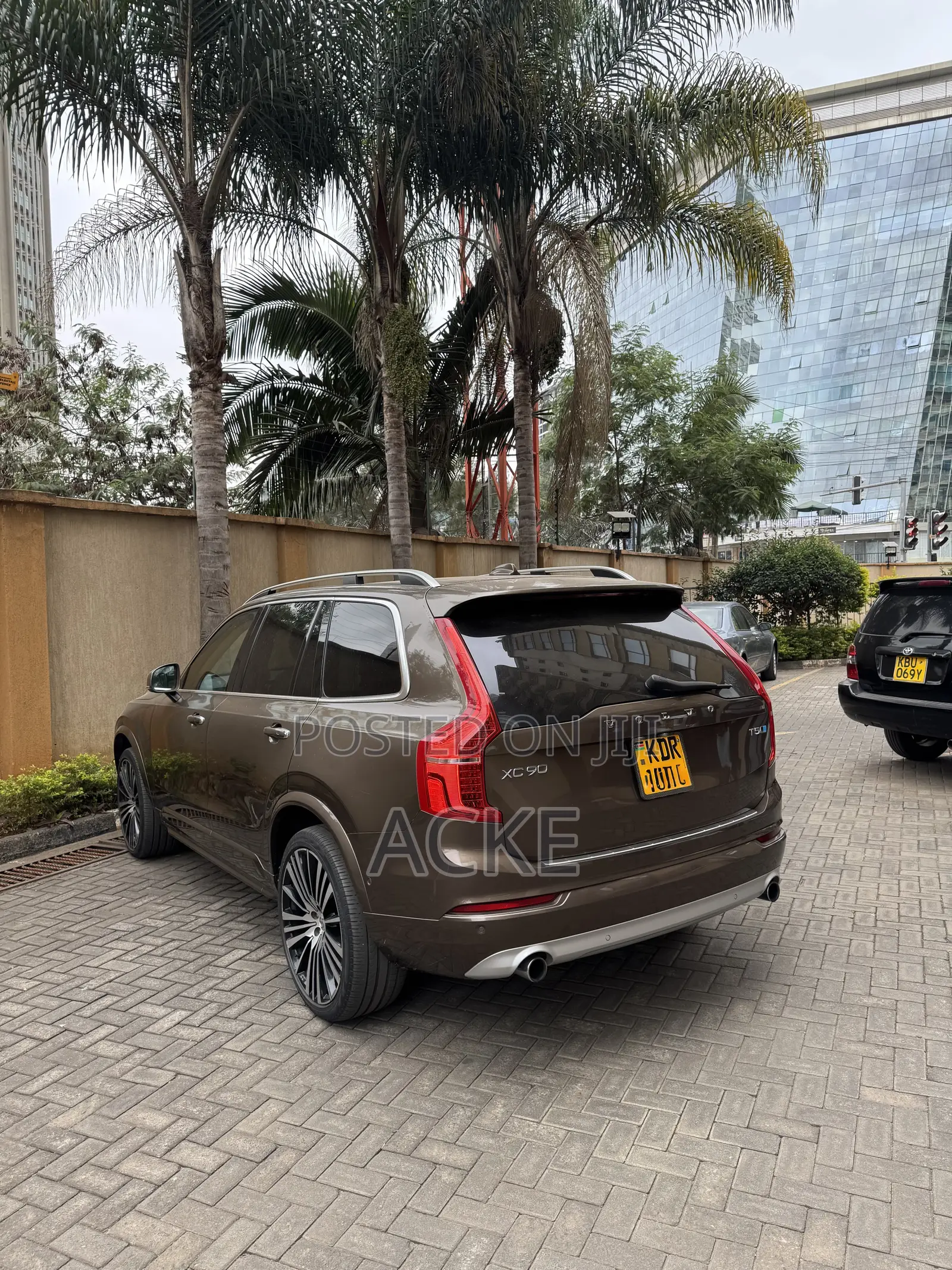 Volvo XC90 2018 Brown