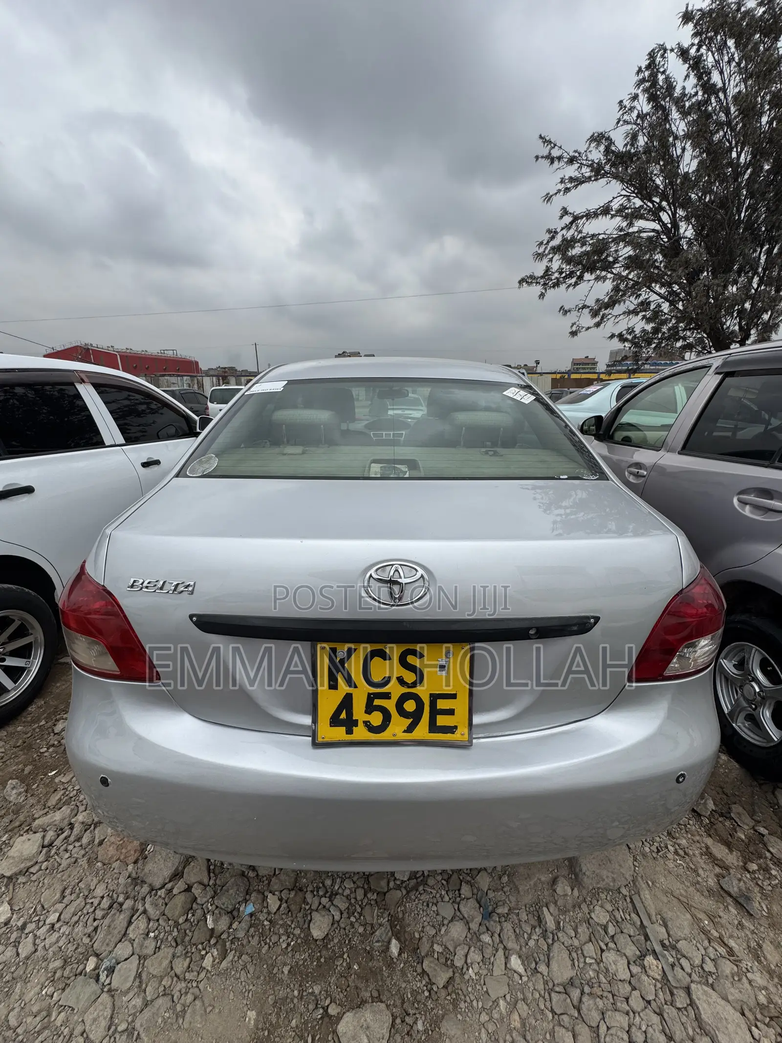 Toyota Belta 2011 Silver