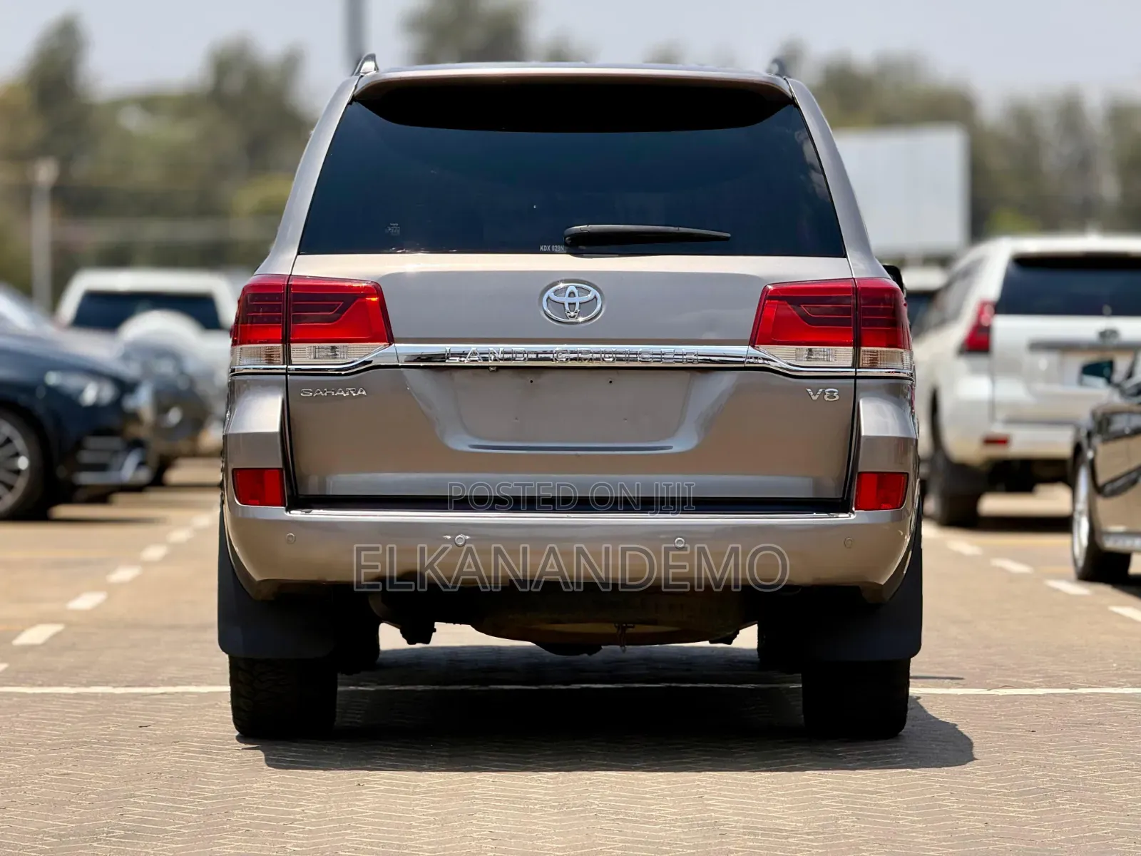 Toyota Land Cruiser 4.5 V8 GX-R 2015 Beige