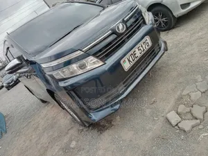 Toyota Noah 2014 Blue