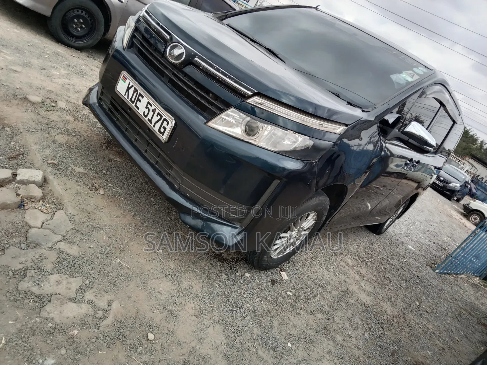 Toyota Noah 2014 Blue