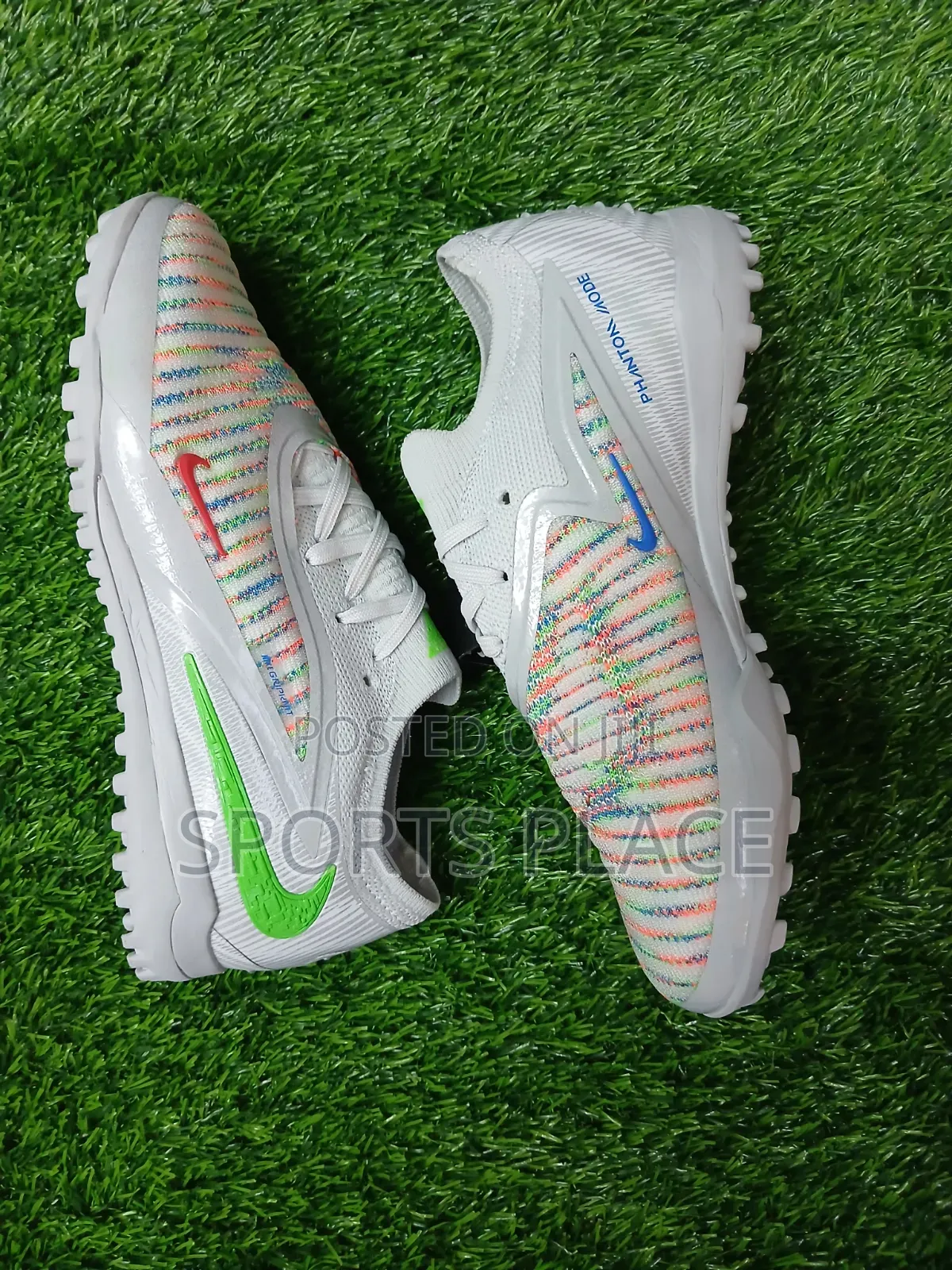 Nike Phantom GX Kids Trainers Football Shoes