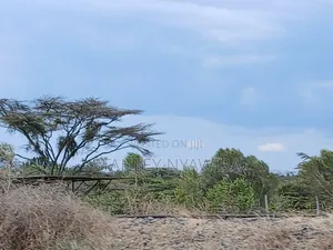 3.5 Acreas Near Mt Kenya Golf Club and Holiday Home