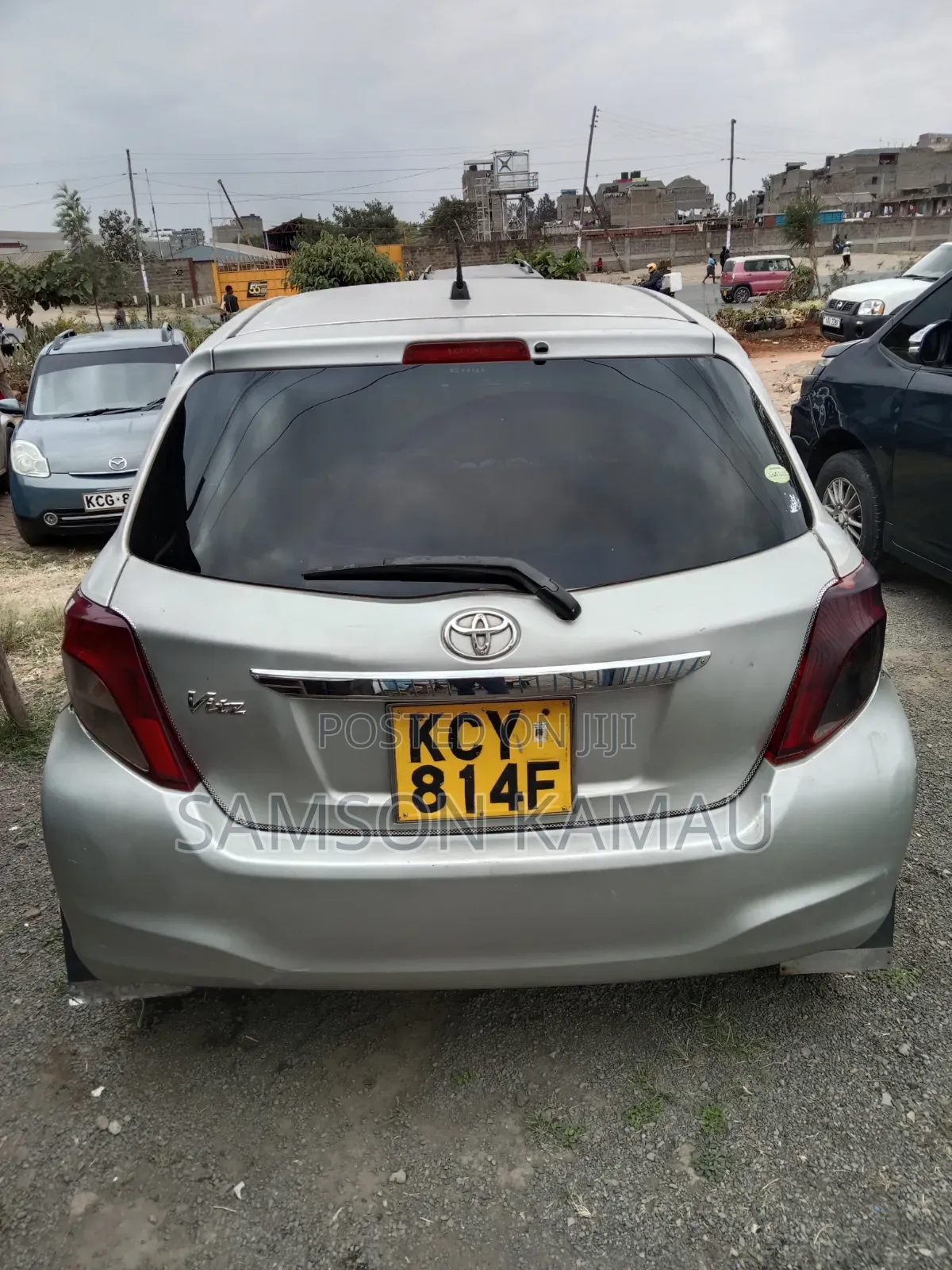 Toyota Vitz 2012 Silver