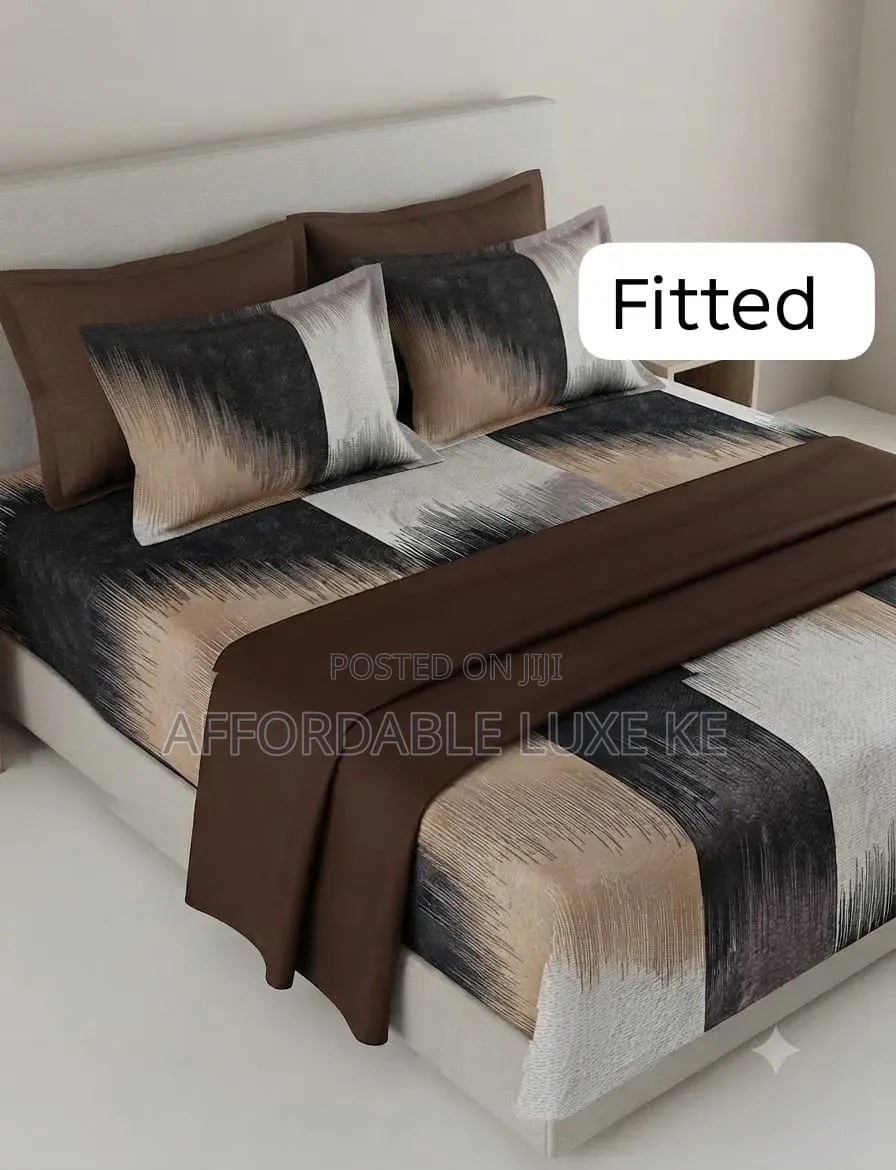 Fitted Bedsheet Set With Pillow Shams