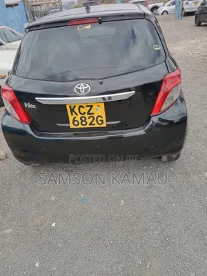 Toyota Vitz 2013 Black